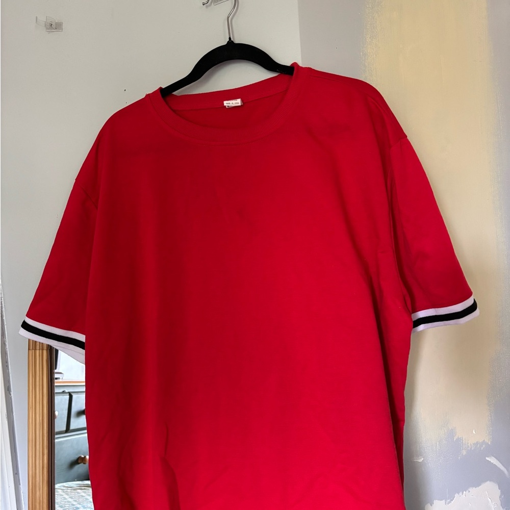 Red Black White T shirt or pajama shirt (part of set) - Picture 4 of 4